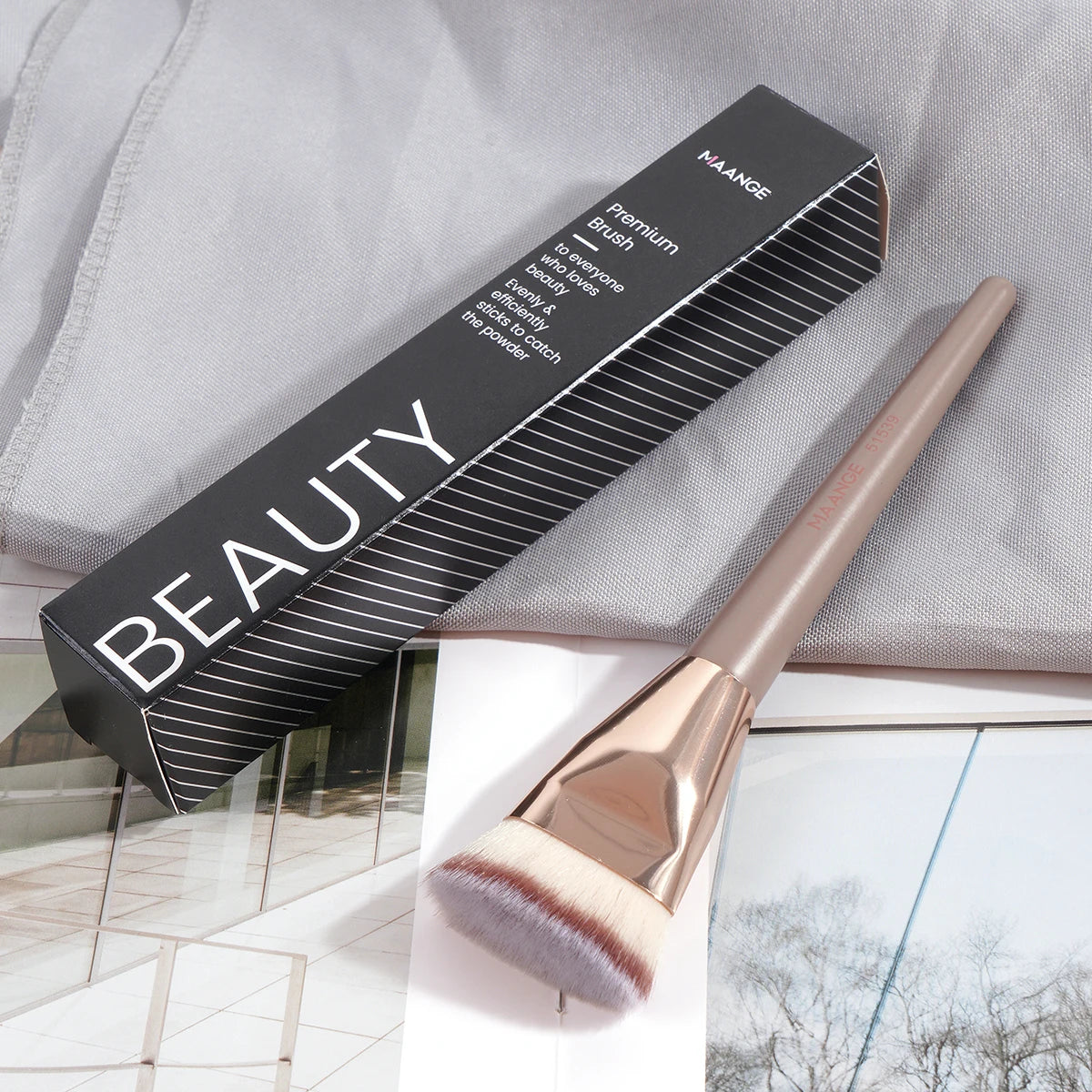 Single Flat Round Tube Flat Head Foundation Brush With Box Powder Blush Concealer Makeup Brush Skin-friendly Makeup Tool